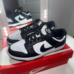 Nike Panda Dunks